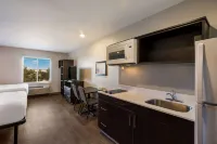 WoodSpring Suites Orlando West - Clermont Отели рядом с достопримечательностью «Уолмарт Суперсентер»