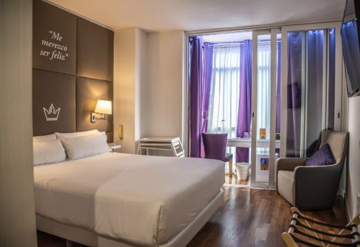 부대 시설 이미지