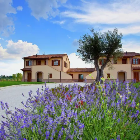 Romantic Countryside Escape