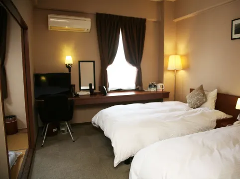Royal Garden Hotel