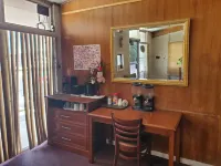 Holiday Host Motel & RV Park