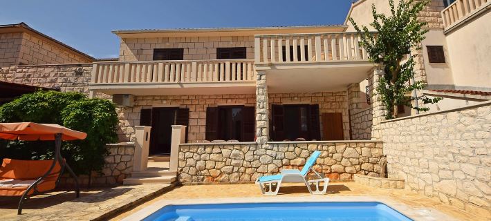 Marija Hotels in Supetar