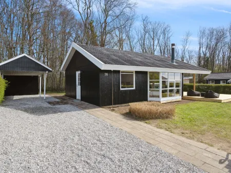 "Arnetta" - 150m from the Sea