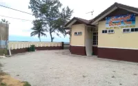 Semarak Beach Inn Hotels near Swan Island