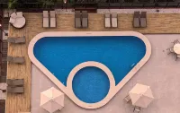 Kubitschek Plaza Hotel - Pools