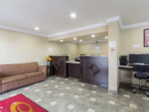 Econo Lodge Inn & Suites Escondido Downtown Hotels in Escondido