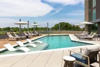 DoubleTree by Hilton Abilene Downtown Convention Center - Pools