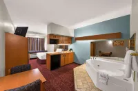 Econo Lodge Inn & Suites Mesquite - Dallas East Hotels in Forney