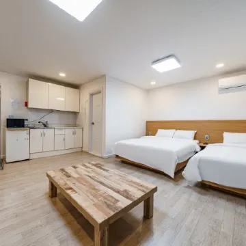 Seorak Hot Spring Mammoth Resotel Hotels near Sinheungsa Temple