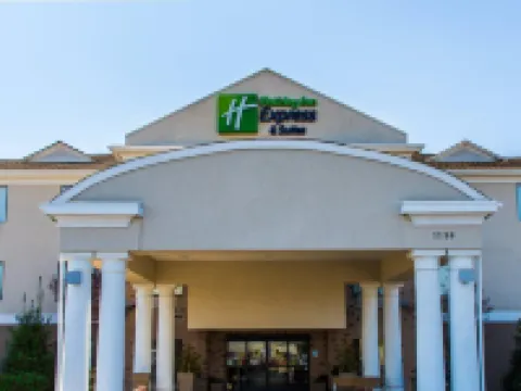 Holiday Inn Express & Suites KINSTON by IHG Hotels in Kinston