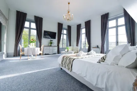 Chateau de Gezaincourt Отели в г. Пернуа