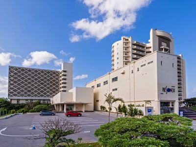 施設外観 ホテルリゾネックス名護の写真