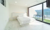 Hapcheon Rest Pool Villa Hotels near Habcheonho gwangwangji