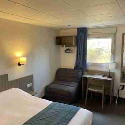 Kyriad Direct Lure Rooms