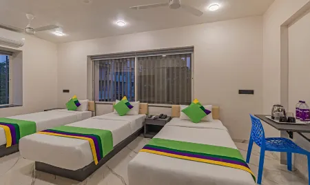 Treebo Atithi Comforts Inn Отели рядом с достопримечательностью «Centre for Network Computing»
