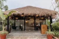 라리사 리조트 & 스파, 아슈엠