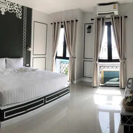 Anakin Boutique Hotel Отели рядом с достопримечательностью «Храм Пхайап»