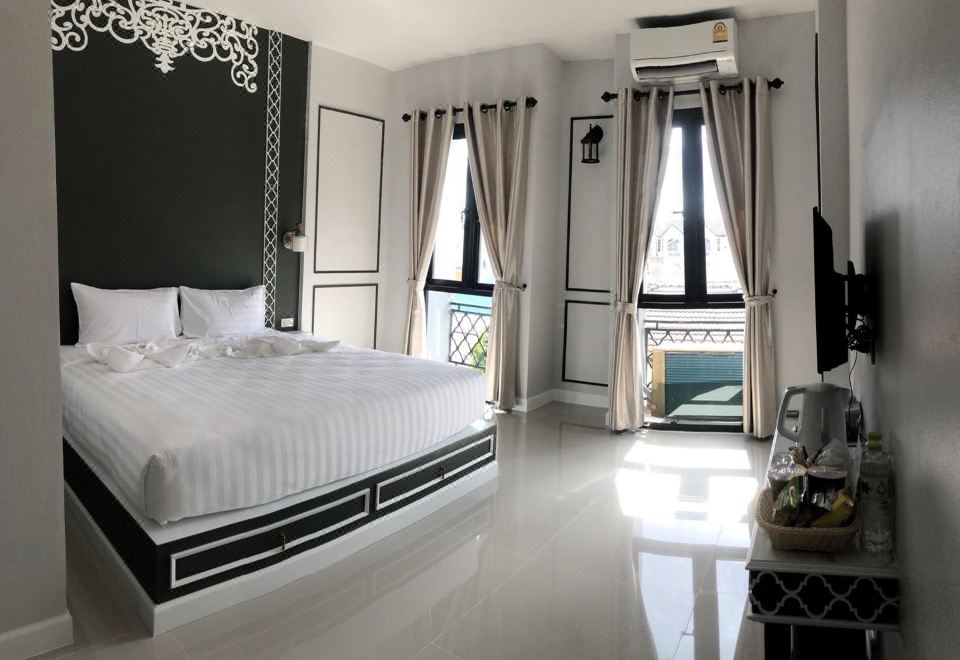 Anakin Boutique Hotel - Housity