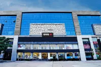 FabHotel Apollo - Nr Odhav Ring Road Hotels near H.G. Electronics (Hully Gully Games)