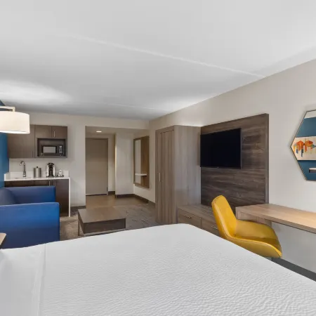 Holiday Inn Express & Suites DANBURY - I-84 by IHG