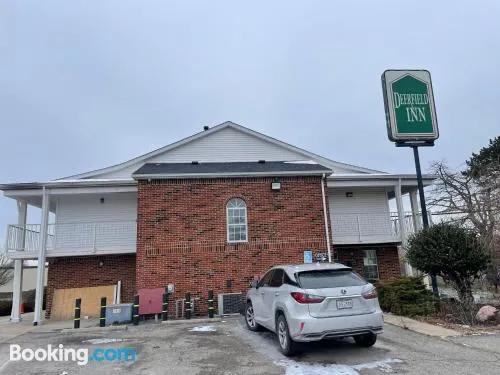 迪爾菲爾德汽車旅館