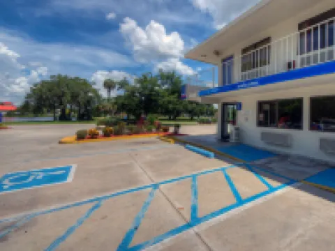 Motel 6 Bradenton, FL Hotels in Bradenton