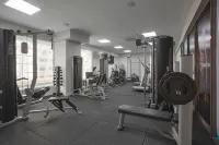 Qoya Hotel Curitiba, Curio Collection by Hilton - Gym