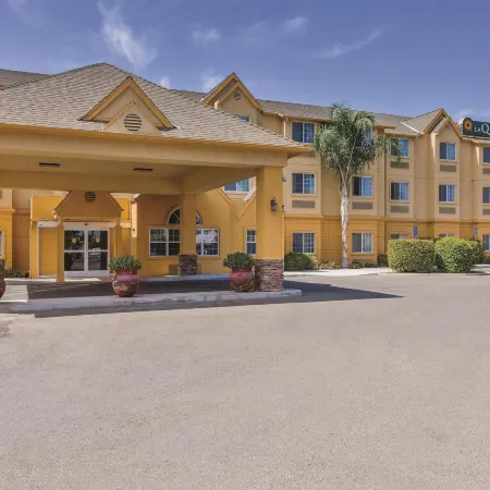 La Quinta Inn & Suites by Wyndham Tulare