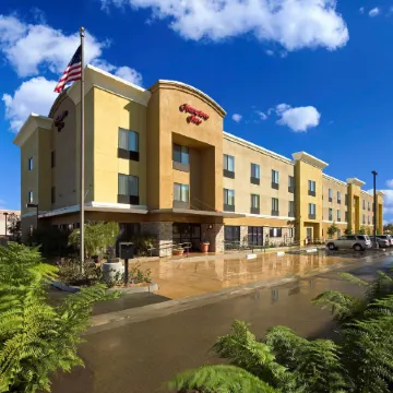 Hampton Inn Carlsbad-North San Diego County Отели рядом с достопримечательностью «Флауэр Филдс»