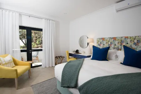 Mr & MRS Smith the Old Rectory Отели рядом с достопримечательностью «Knysna Elephant Park»