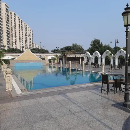 The Gaurs Sarovar Premiere