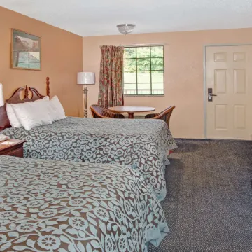 Days Inn by Wyndham Marietta White Water