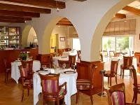 Logis Auberge Bienvenue Hotels in Louerre
