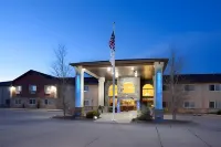 Holiday Inn Express & Suites Torrington Các khách sạn ở Torrington
