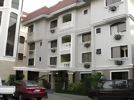 Highway 21 Hotel Отели рядом с достопримечательностью «Diversion 21 KTV and Resto»