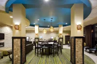 Holiday Inn Express & Suites Waycross Hotel a Waycross