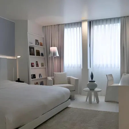 B-Aparthotel Regent