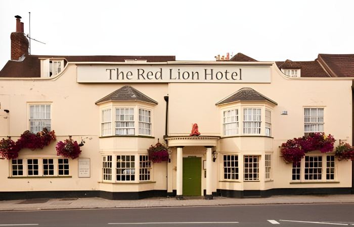 Red Lion Hotel by Greene King Inns