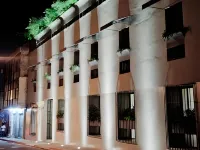 Flor de Mayo Boutique Hotel, Spa & Restaurant Hotels in 