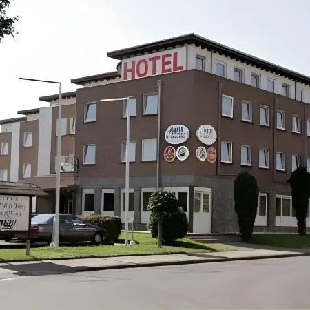 Hotel am Freischütz Отели в г. Хюрт
