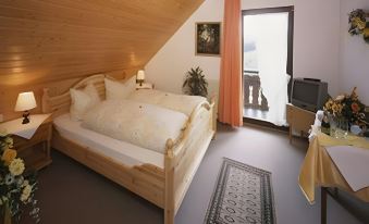 Waldhotel Auerhahn B&B Bed & Breakfast