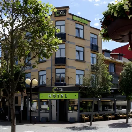 Hotel Cecil