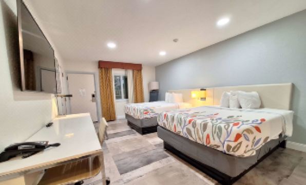 Ramada by Wyndham Indianapolis Speedway