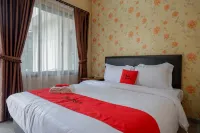 RedDoorz @ Jalan Majapahit Semarang Hotels in Pedurungan