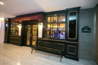 InterContinental Hotels Presidente Guadalajara Отели рядом с достопримечательностью «Университет Гвадалахара»