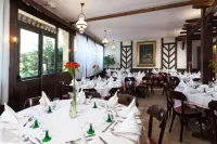 Hôtel Restaurant Pavillon Carina - Morgenmad