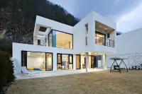 Yeongwol Be Bridge Pool Villa Pension فنادق في 