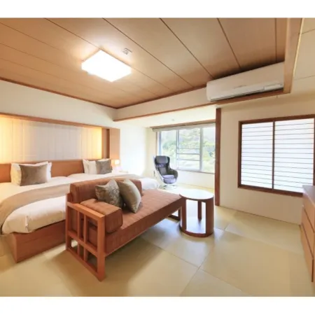 Shimobe Hotel