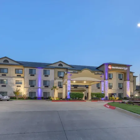 Best Western Plus Mansfield Inn Suites