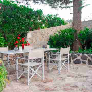 7 Islands Hotel Exterior